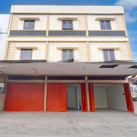 Hotel O Rappocini Near Rsia Paramount Makassar Dış mekan fotoğraf